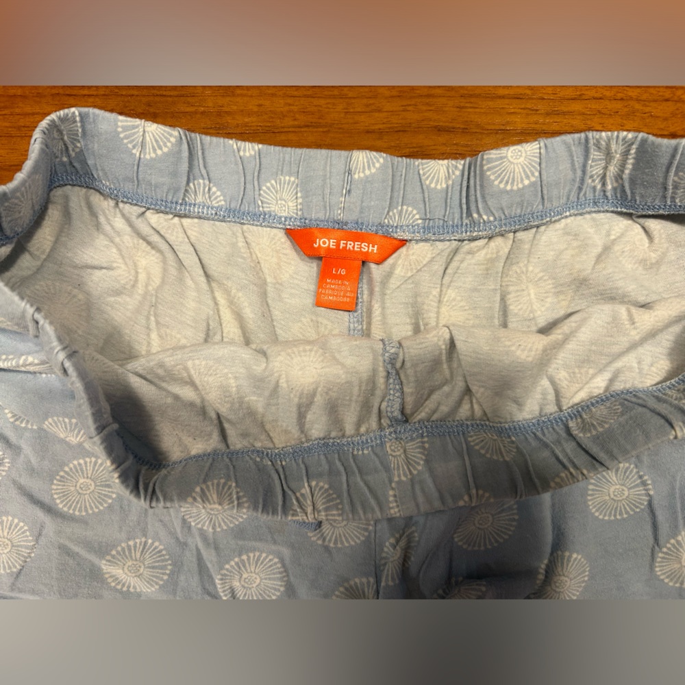 Joe fresh | blue and white cotton pajama shorts tied and elastic waist | size L - Picture 4 of 6